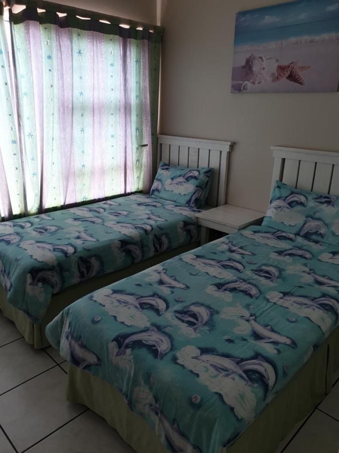Topanga Holiday Home Uvongo Beach Exteriör bild