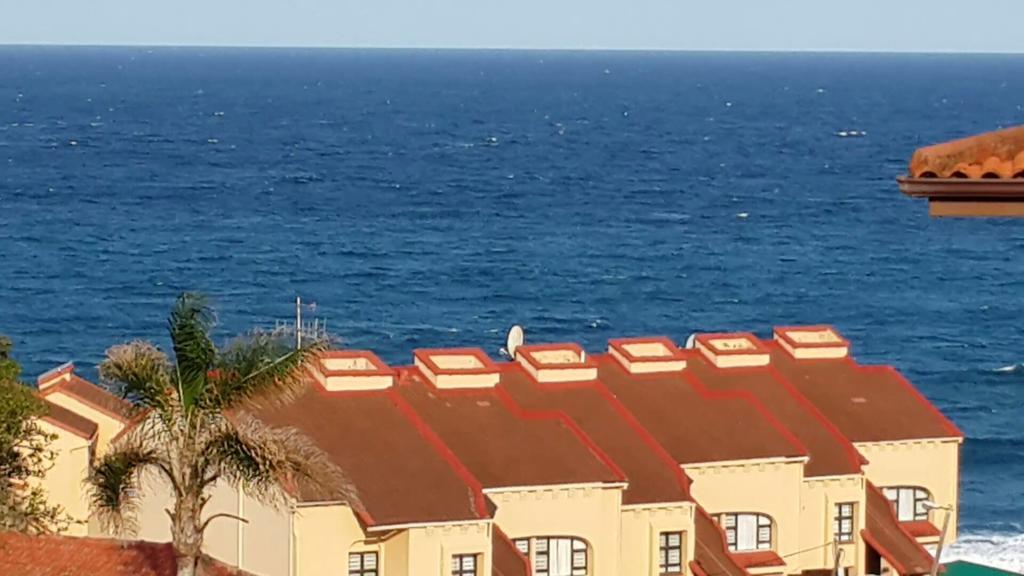 Topanga Holiday Home Uvongo Beach Exteriör bild